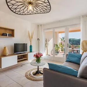  Apartment La Girelle De Giens Frankreich