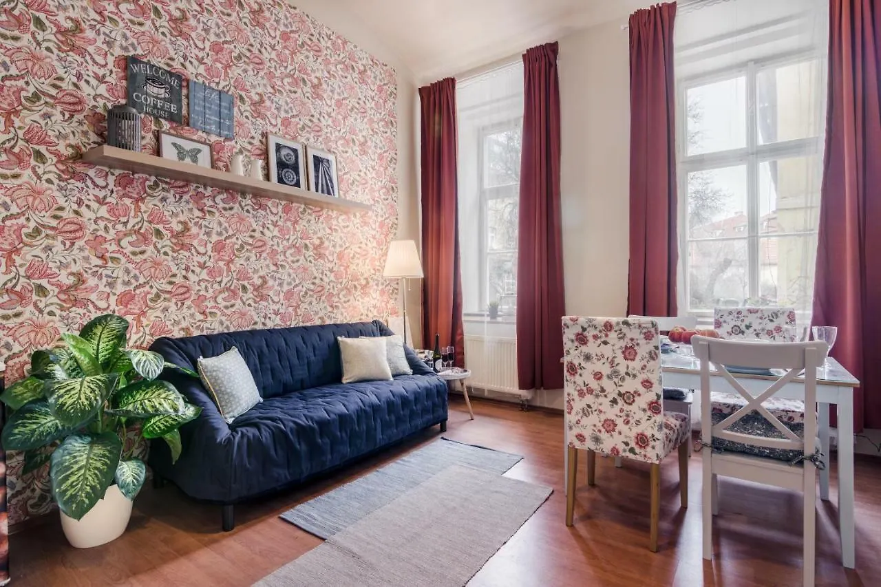 Prague Apt Near Charles Bridge By Michal&Friends