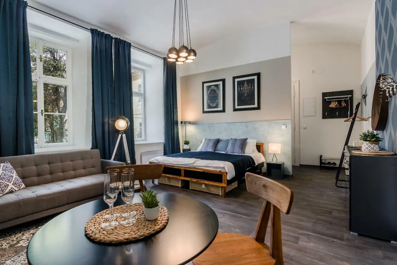 Prague Apt Near Charles Bridge By Michal&Friends Repubblica Ceca