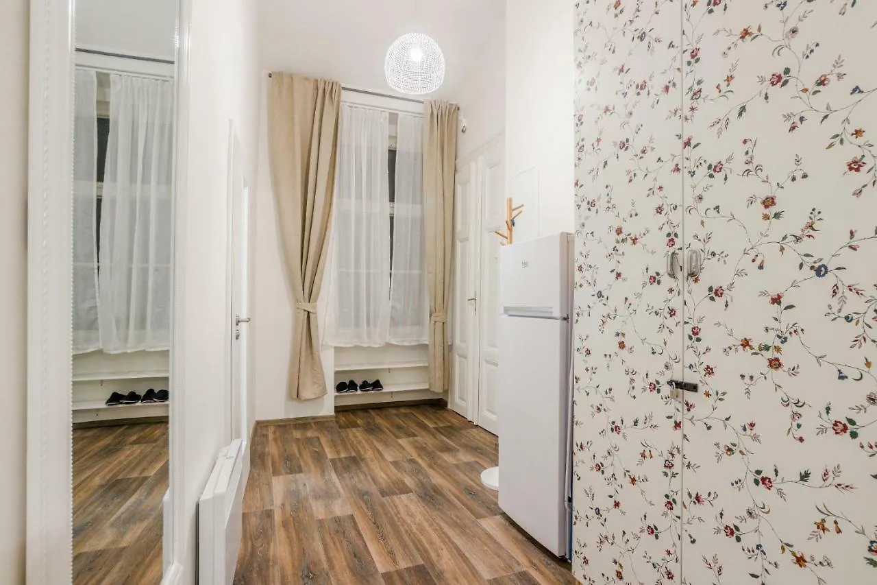 Prague Apt Near Charles Bridge By Michal&Friends 0*,  Repubblica Ceca